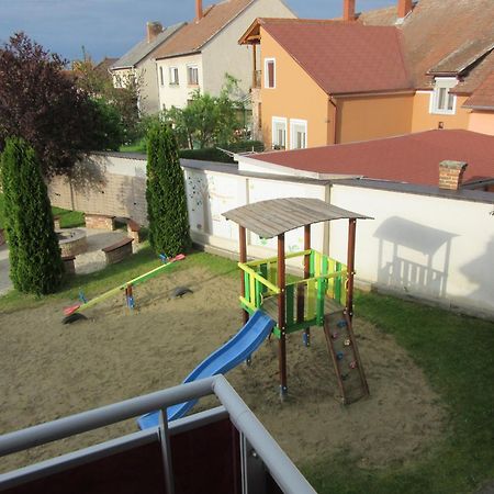 Zafir Sziget Apartman Шарвар Екстер'єр фото
