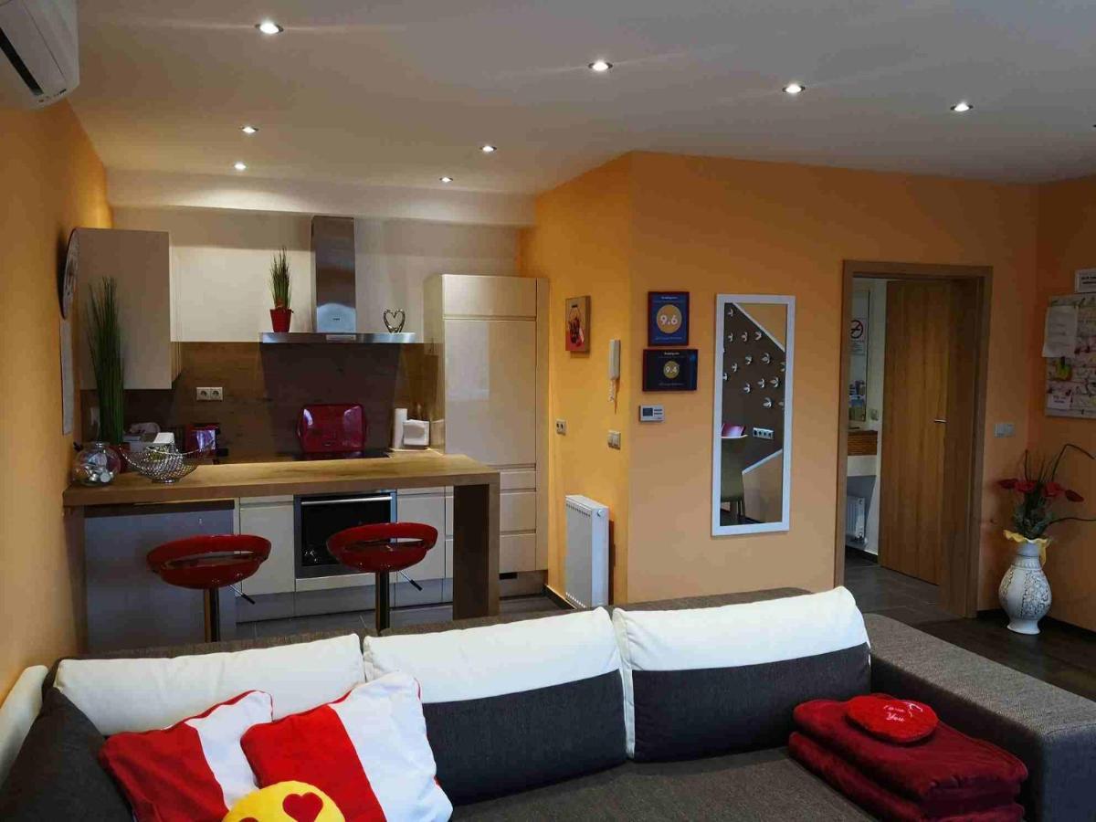 Zafir Sziget Apartman Шарвар Екстер'єр фото