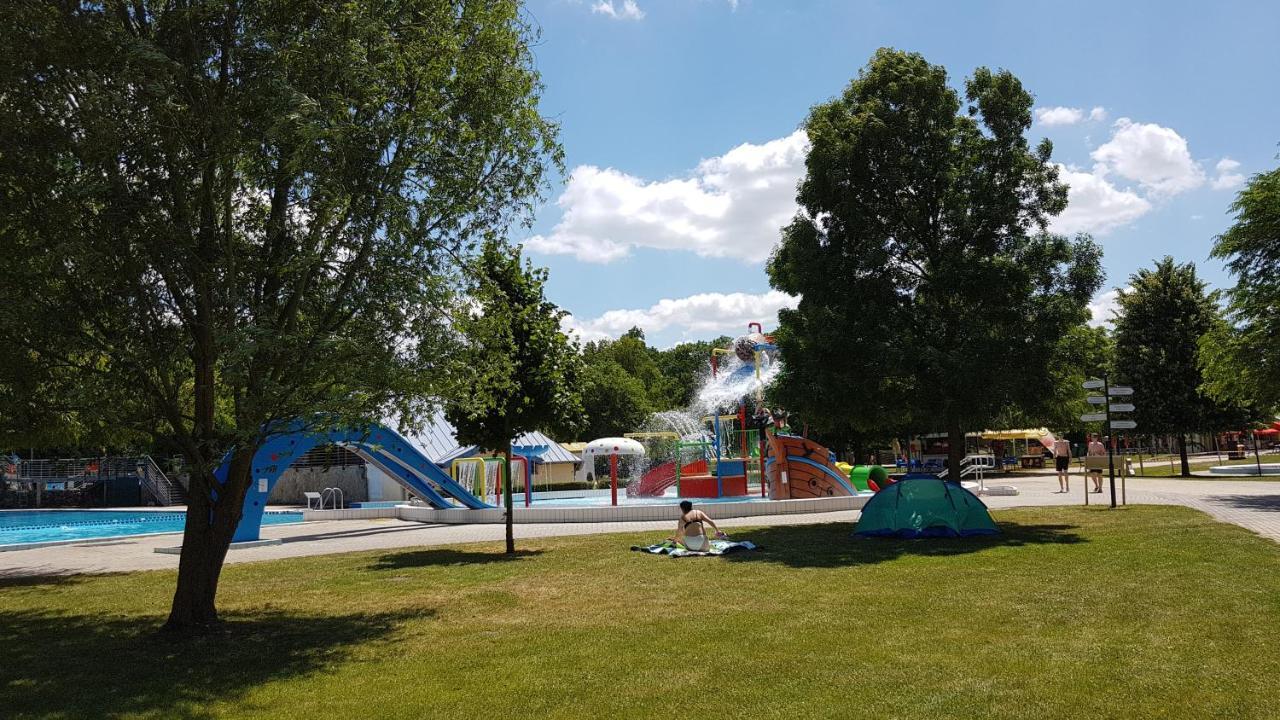 Zafir Sziget Apartman Шарвар Екстер'єр фото